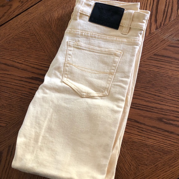 Victorious YELLOW Men's Skinny Fit Stretch Denim Jeans - Picture 4 of 7
